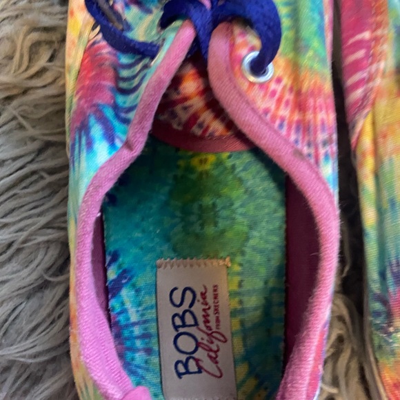 Skecher' Colorful Tie-Dye Sneakers - Picture 3 of 5